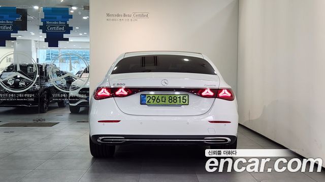 Mercedes-Benz E-Class 2026 — photo 4
