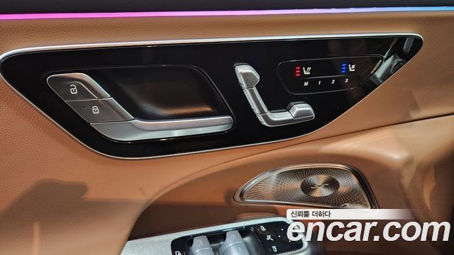 Mercedes-Benz E-Class 2026 — photo 11