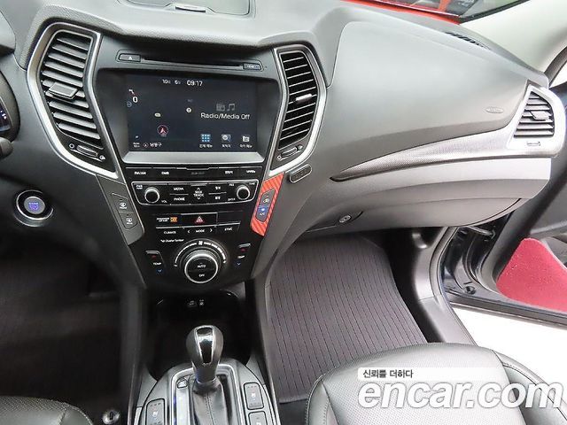 Hyundai Santafe 2018 — photo 9