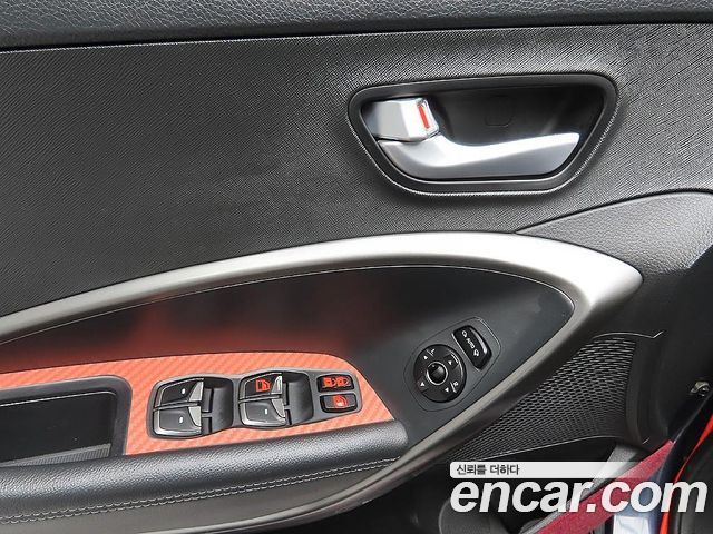 Hyundai Santafe 2018 — photo 12