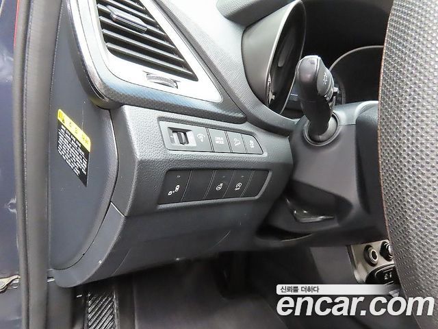 Hyundai Santafe 2018 — photo 13