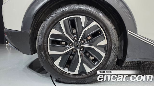 Kia EV6 2023 — photo 5