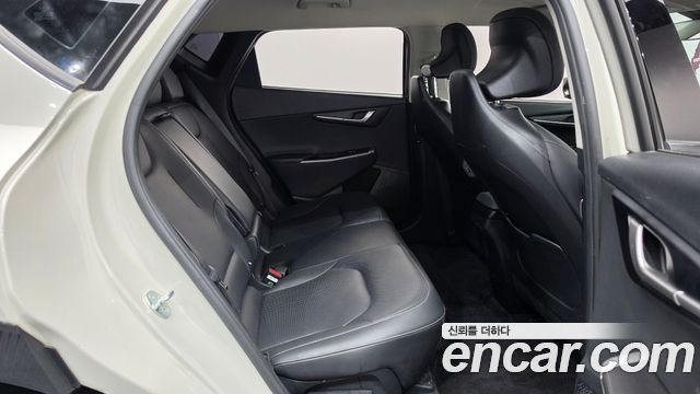 Kia EV6 2023 — photo 17