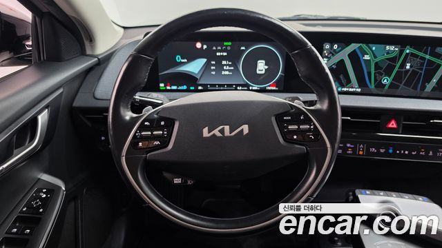 Kia EV6 2023 — photo 18