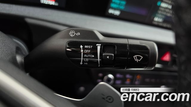 Kia EV6 2023 — photo 24
