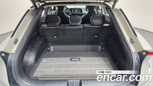 Kia EV6 2023 — photo 26