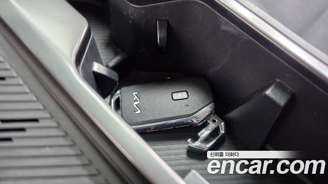 Kia EV6 2023 — photo 30