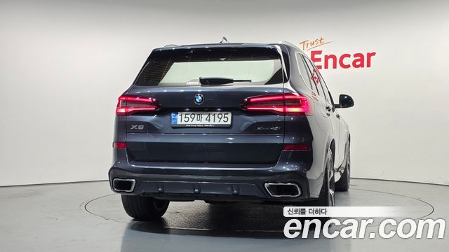 BMW X5 2021 — photo 4