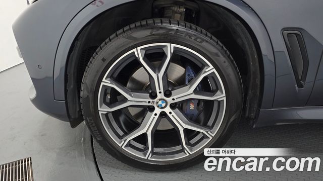 BMW X5 2021 — photo 5