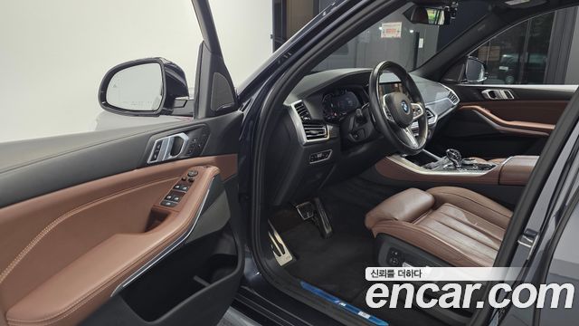 BMW X5 2021 — photo 13