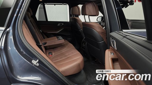 BMW X5 2021 — photo 18