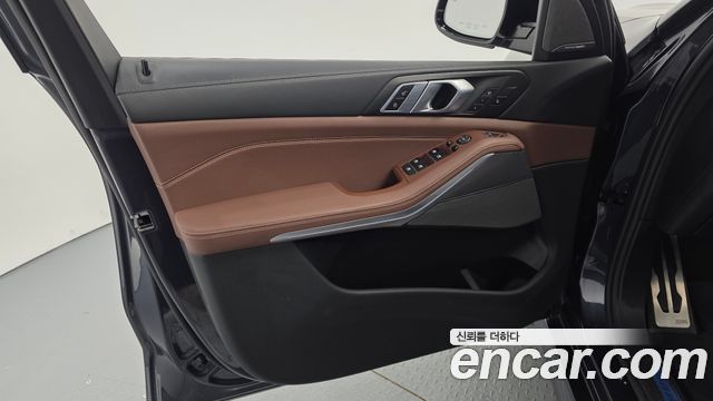 BMW X5 2021 — photo 14