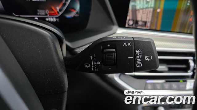 BMW X5 2021 — photo 31
