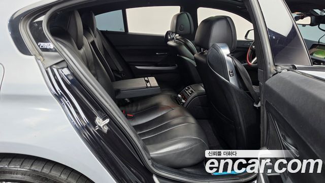 BMW 6-Series 2016 — photo 12