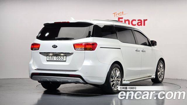 Kia Canival 2016 — photo 2