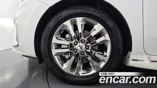 Kia Canival 2016 — photo 5