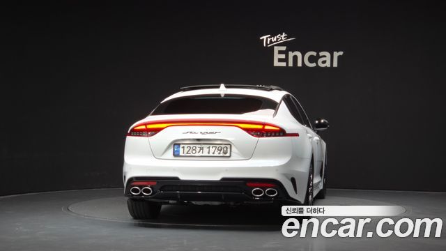 Kia Stinger 2021 — photo 4
