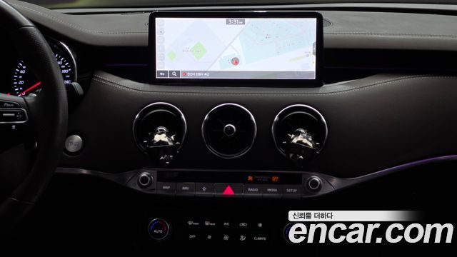 Kia Stinger 2021 — photo 14