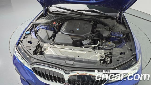 BMW 3-Series 2019 — photo 6