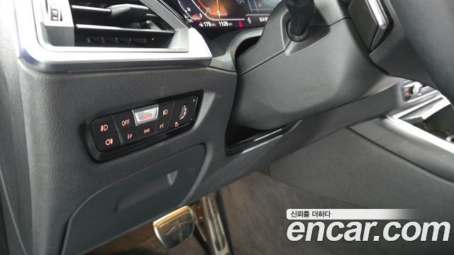 BMW 3-Series 2019 — photo 23