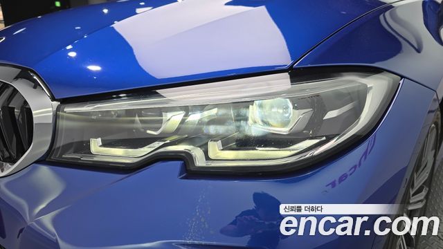 BMW 3-Series 2019 — photo 8