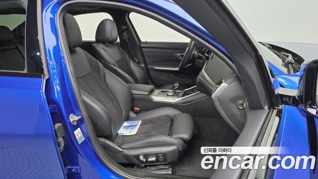 BMW 3-Series 2019 — photo 16