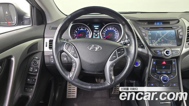 Hyundai AVANTE 2016 — photo 19
