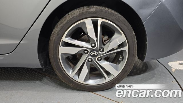 Hyundai AVANTE 2016 — photo 7