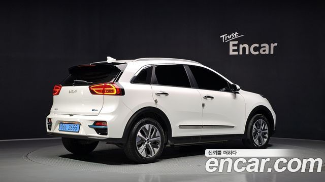 Kia Niro 2022 — photo 2