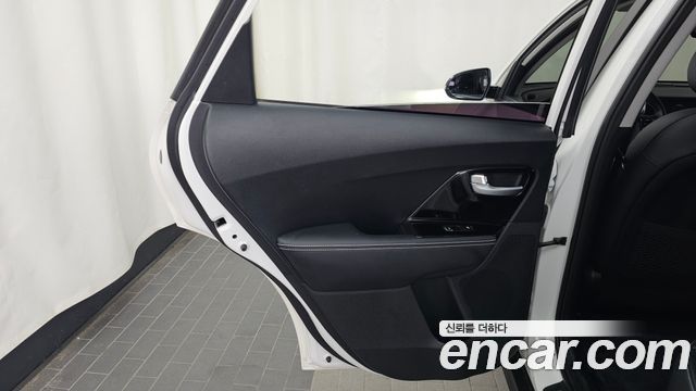 Kia Niro 2022 — photo 15