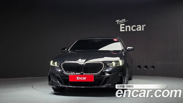 BMW 5-Series 2026 — photo 3