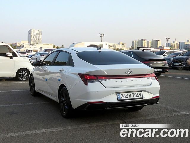 Hyundai AVANTE 2023 — photo 4