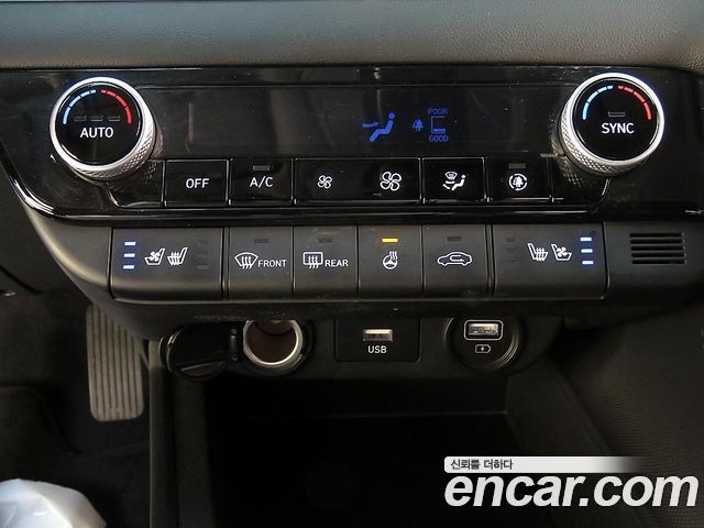 Hyundai AVANTE 2023 — photo 11