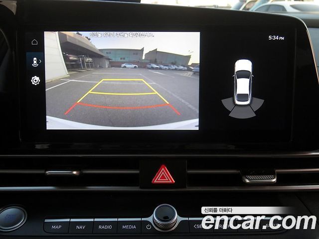 Hyundai AVANTE 2023 — photo 12