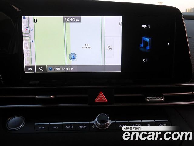 Hyundai AVANTE 2023 — photo 13