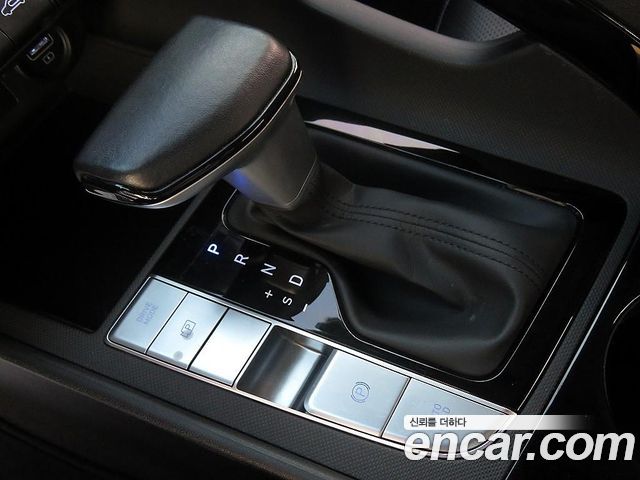 Hyundai AVANTE 2023 — photo 17