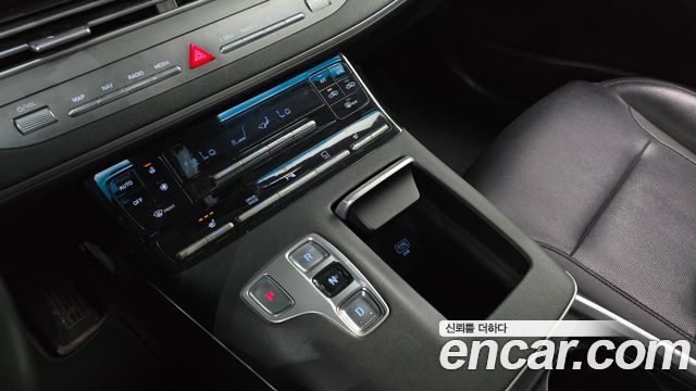 Hyundai Grandeur 2021 — photo 12