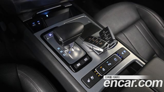 Genesis G80 2018 — photo 9