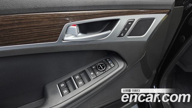 Genesis G80 2018 — photo 20