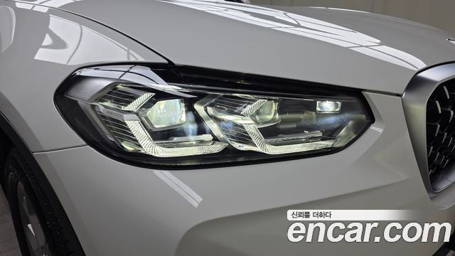 BMW X4 2022 — photo 8