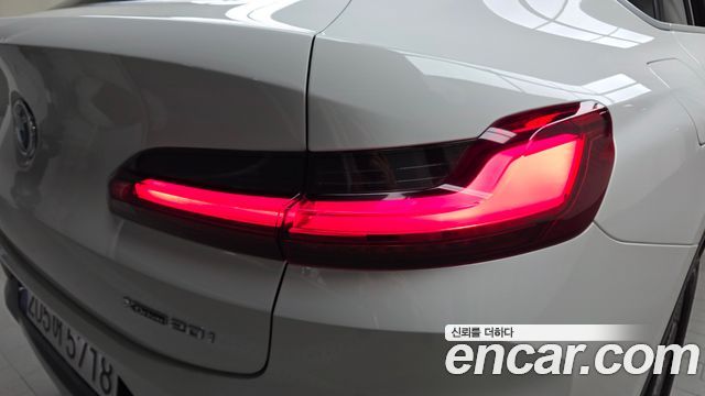 BMW X4 2022 — photo 9