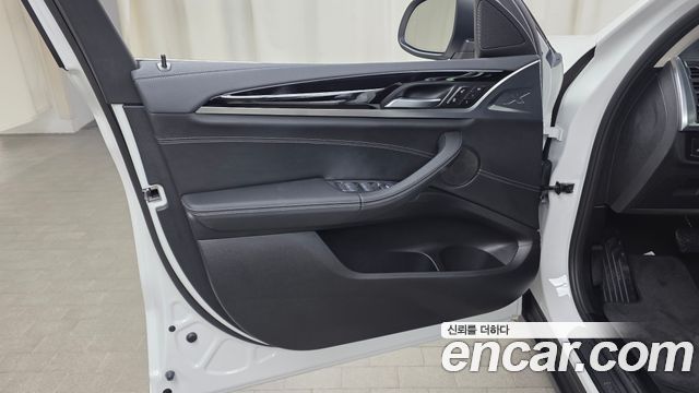 BMW X4 2022 — photo 14