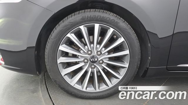 Kia K7 2018 — photo 5