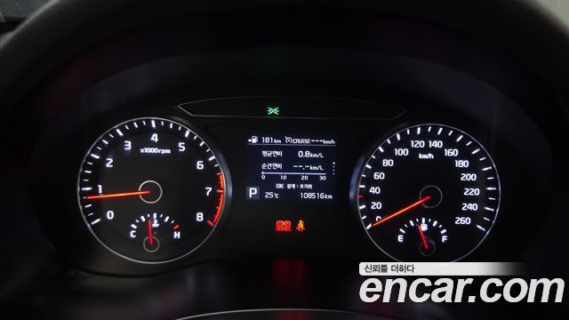 Kia K7 2018 — photo 11