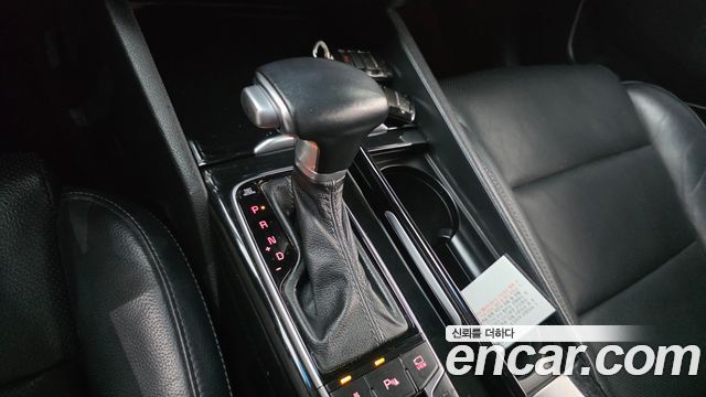 Kia K7 2018 — photo 12