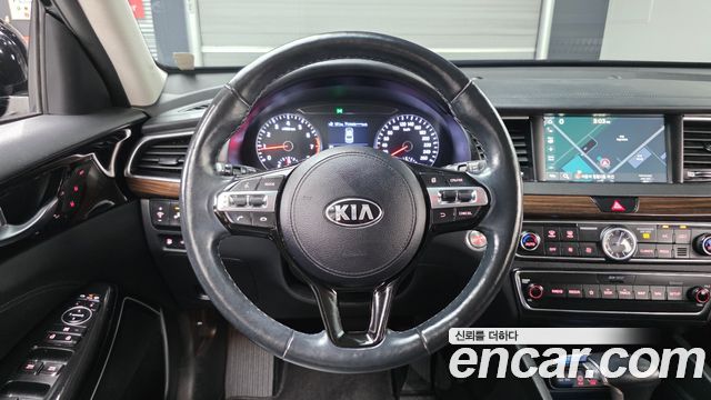 Kia K7 2018 — photo 18