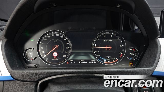 BMW 3-Series 2018 — photo 11