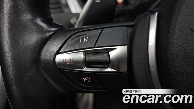 BMW 3-Series 2018 — photo 27