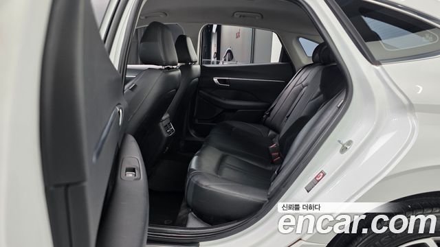Hyundai Sonata 2021 — photo 12