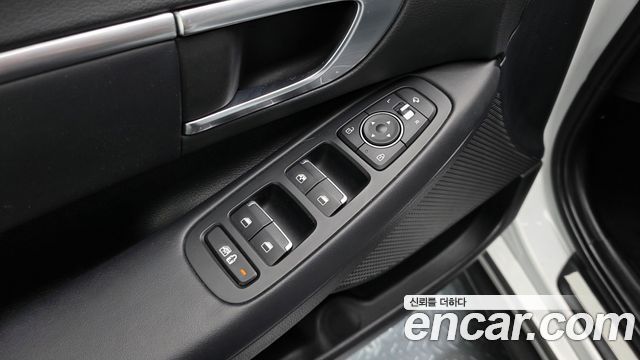 Hyundai Sonata 2021 — photo 18